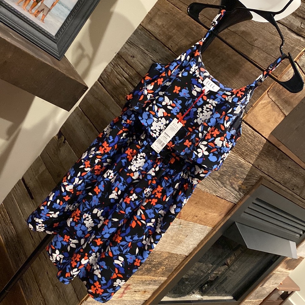 ELLE Dress - Picture 2 of 6